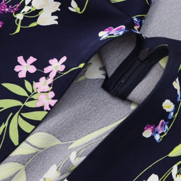 Karen Millen Floral Print Cut Out Shoulder - Picture 5 of 8